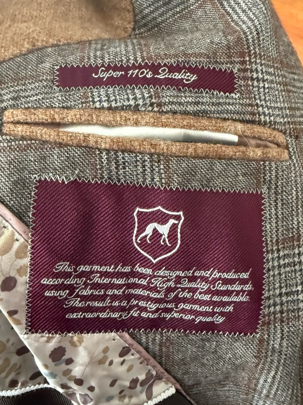 Beautiful Wool Blazer - Picture 8 of 12